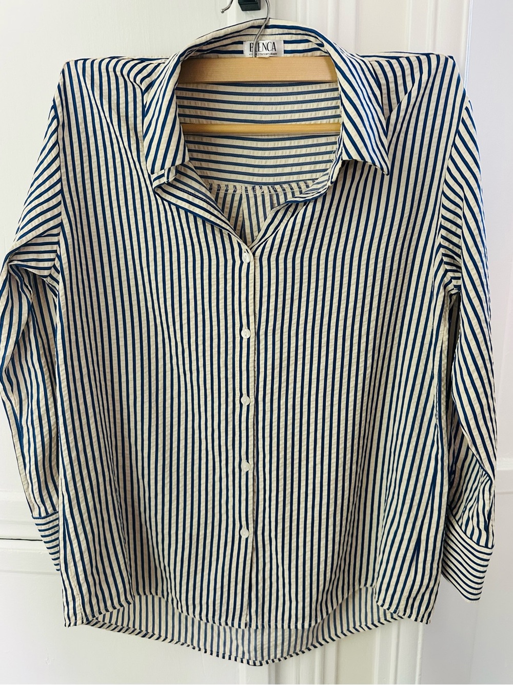 Blends Navy & White Vertical Stripe Button-Down Shirt Size L